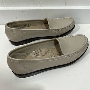 SAS Leather Loafers Slip-On Flats Tripad sz 8.5 N pearl  Preppy comfort Dress